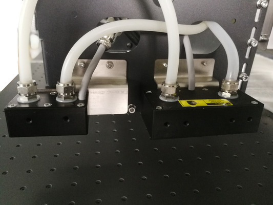 Großformat 2513 UV-Flachbettdrucker mit hoher Druckgeschwindigkeit und Vorbeschichtung