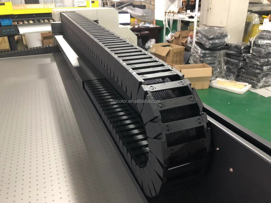 4*8 Größe Digitaler Industrieller UV-Drucker für Acrylmetall Glas Keramik Große Farbe 2513